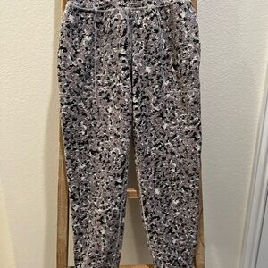 Athleta Textured Cheetah Joggers in Black and White